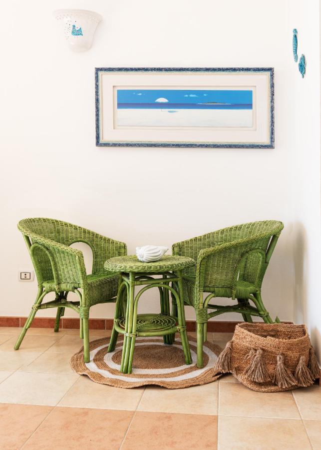 Ferienwohnung La Pavoncella Pula Exterior foto